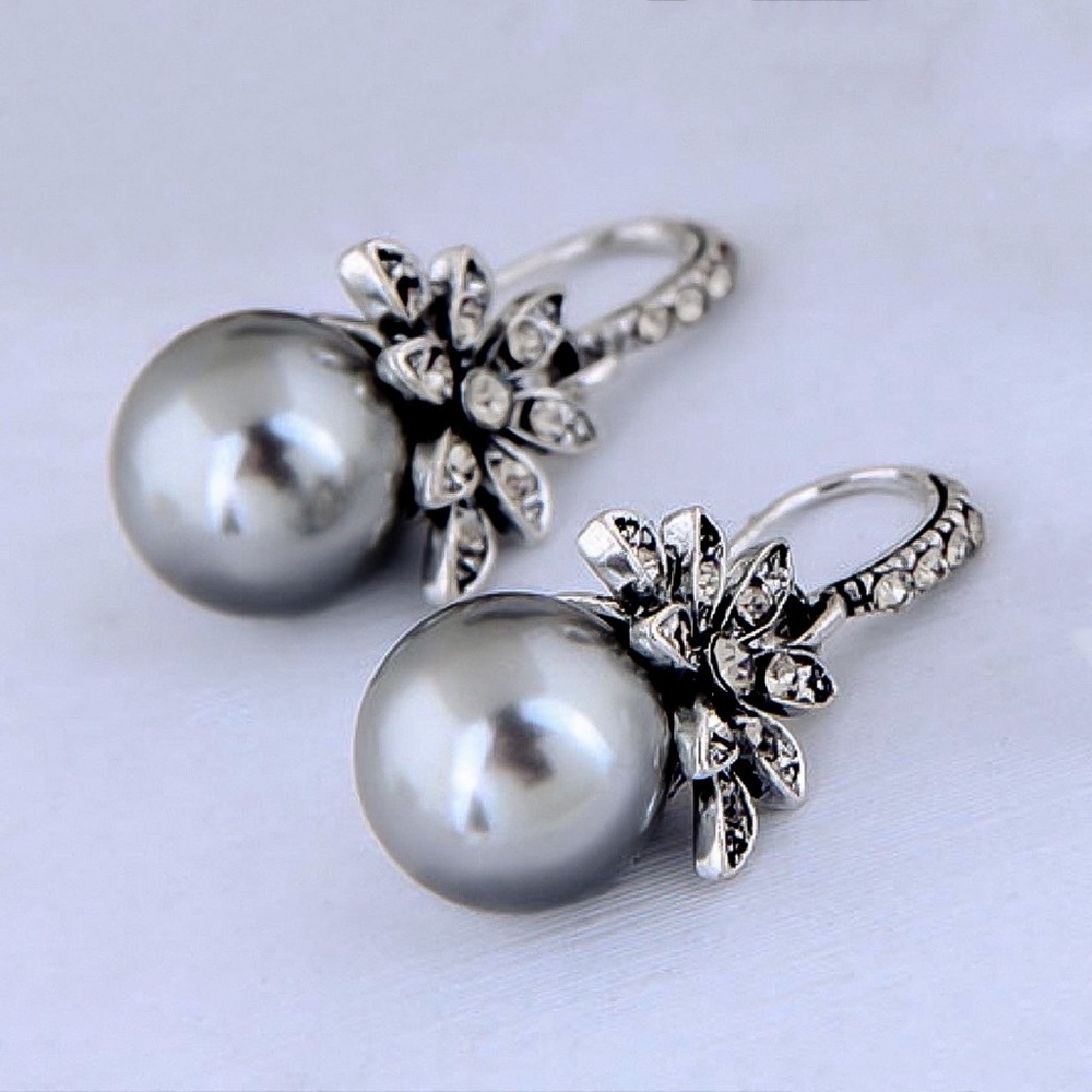 Marcasite Flowers w/CZs & Glass Pearl Earrings - Picture 4 of 7